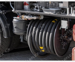 Road tanker with open hose reel, HD hose assembly, ZV 500 nozzle Road tanker with open hose reel, HD hose assembly, ZV 500 nozzle