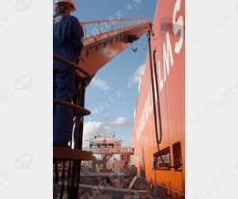Ship bunkering Ship bunkering
